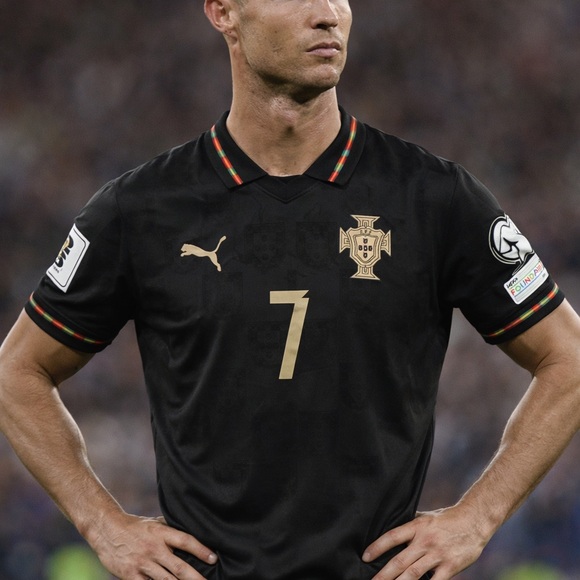 Puma Other - PORTUGAL - CR7 Soccer Jersey Special Edition FIFA World Cup Size XL